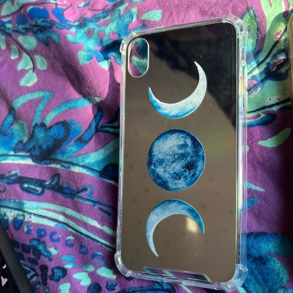 Set  of 4 iPhone XR Cases - Picture 4 of 7